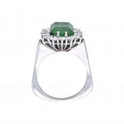 Smaragd Ring mit Diamanten in Weißgold-K08182-Seitenansicht