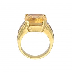 Ring von Hemmerle in Gelbgold mit Citrine-K08580-Seitenansicht