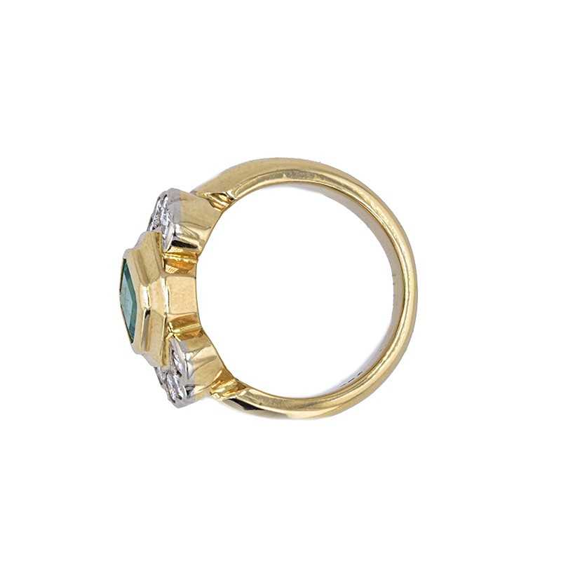 Ring mit Smaragd und Brillanten-K08681-Seitenansicht